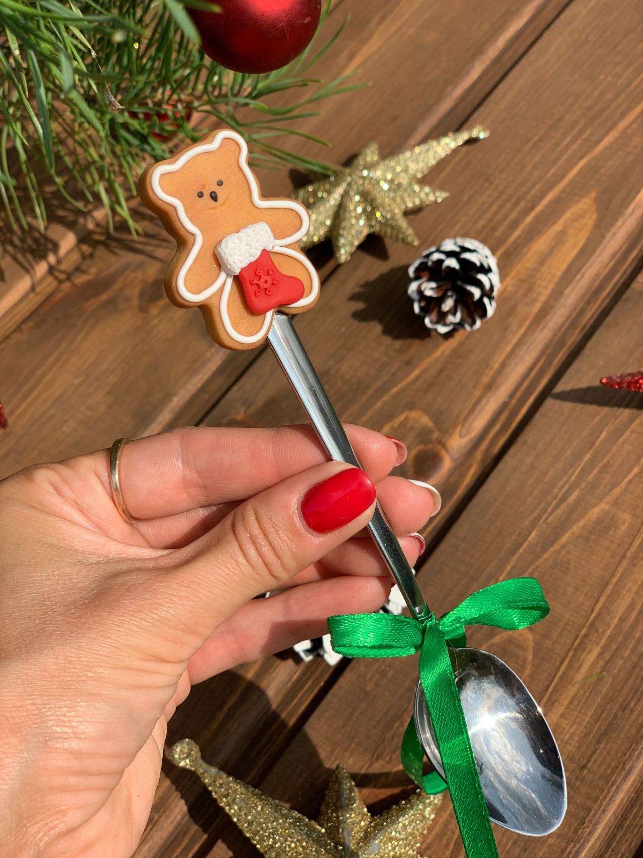 Baby spoon ornament top