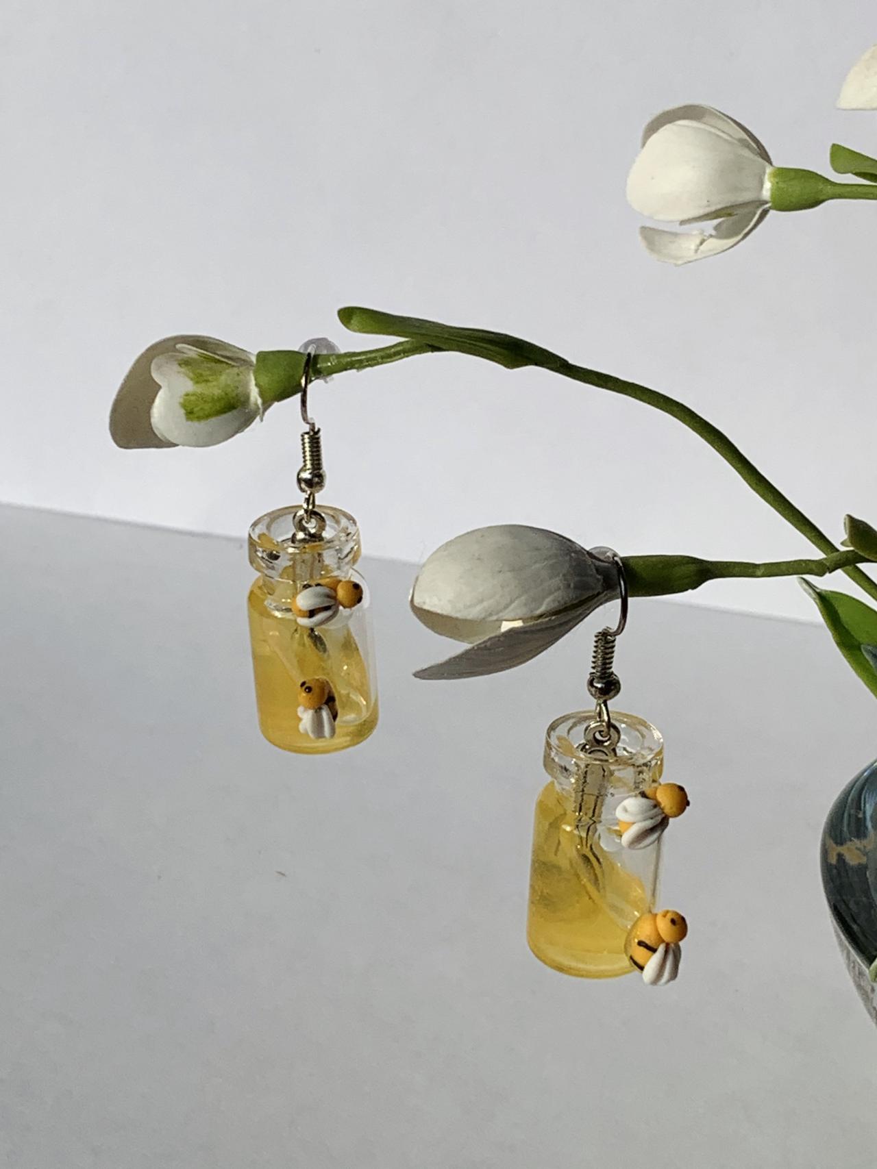 Yellow earrings, miniature honey bottle, cute pendant earrings, glass bottle pendant, miniature bottle, bee earrings, bright summer