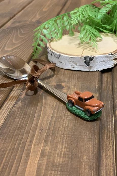 spoon rest, dessert spoon with car decor, a gift spoon for a boy, spoon for children, spoon baby, decorated spoon